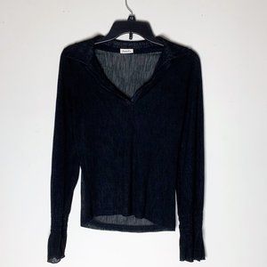 Charlotte Russe Black Crinkle Knit Bell Sleeve Top